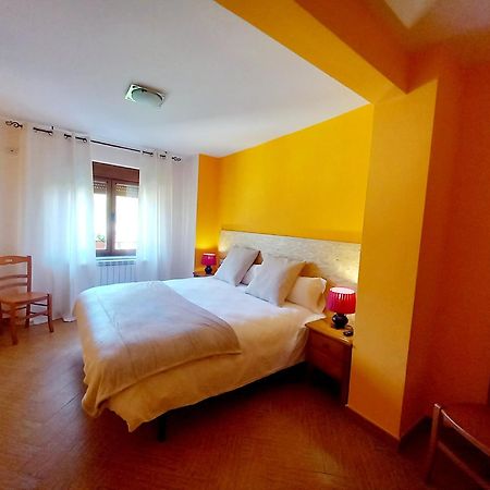 Hotel Rural Orquidea Velilla del Rio Carrion Esterno foto