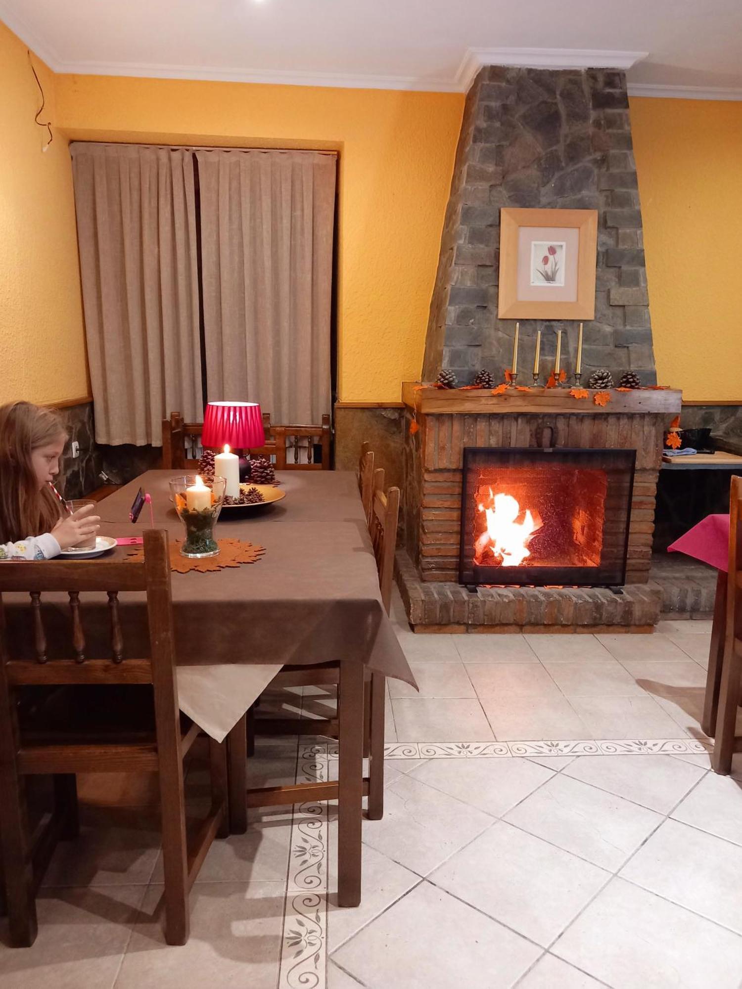 Hotel Rural Orquidea Velilla del Rio Carrion Esterno foto